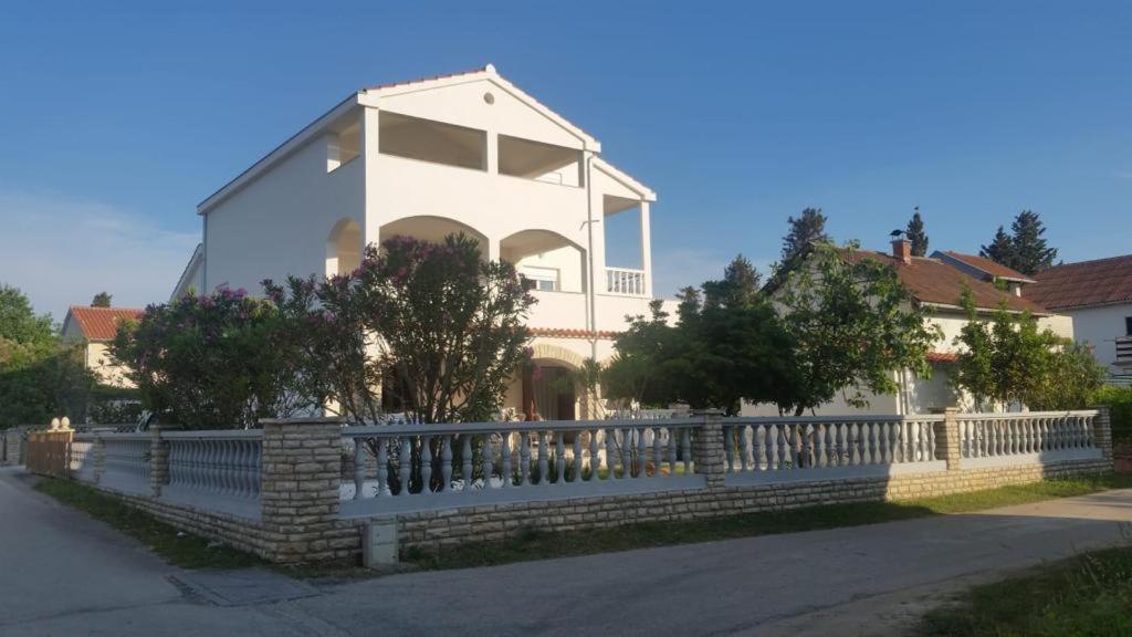 Beach Apartments Привлака Екстер'єр фото