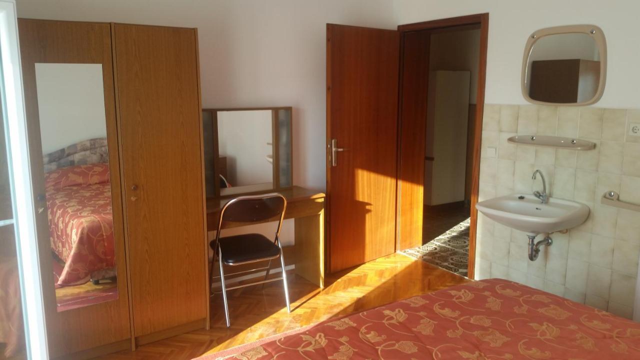 Beach Apartments Привлака Екстер'єр фото