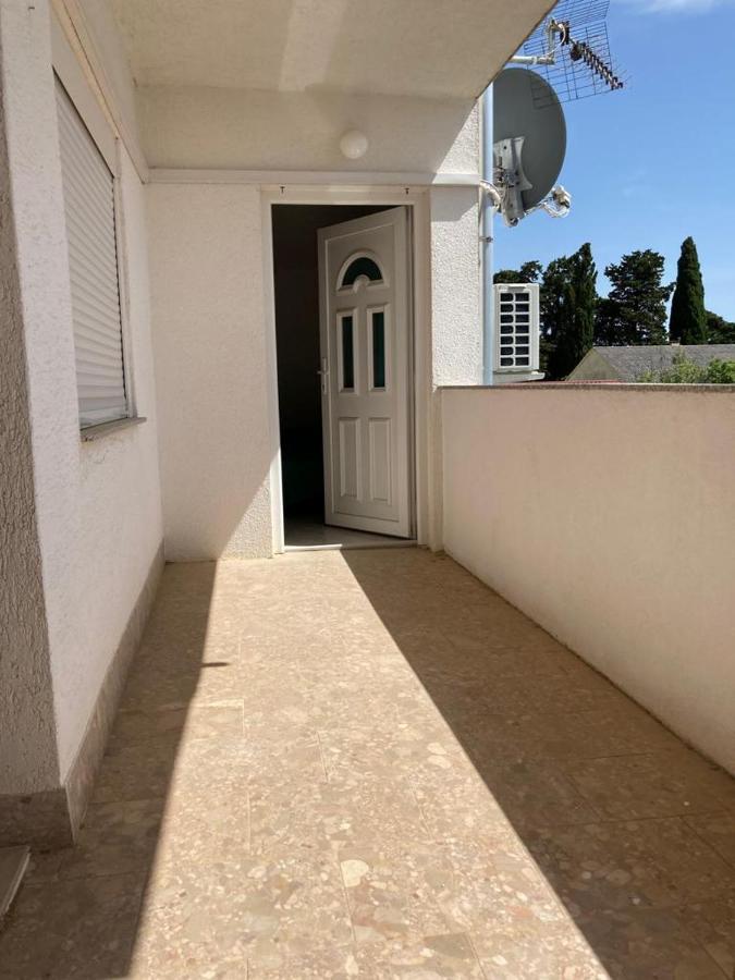 Beach Apartments Привлака Екстер'єр фото